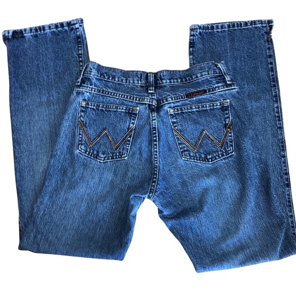 EUC Wrangler Cash Boot Cowgirl Cut Jeans - Picture 6 of 12